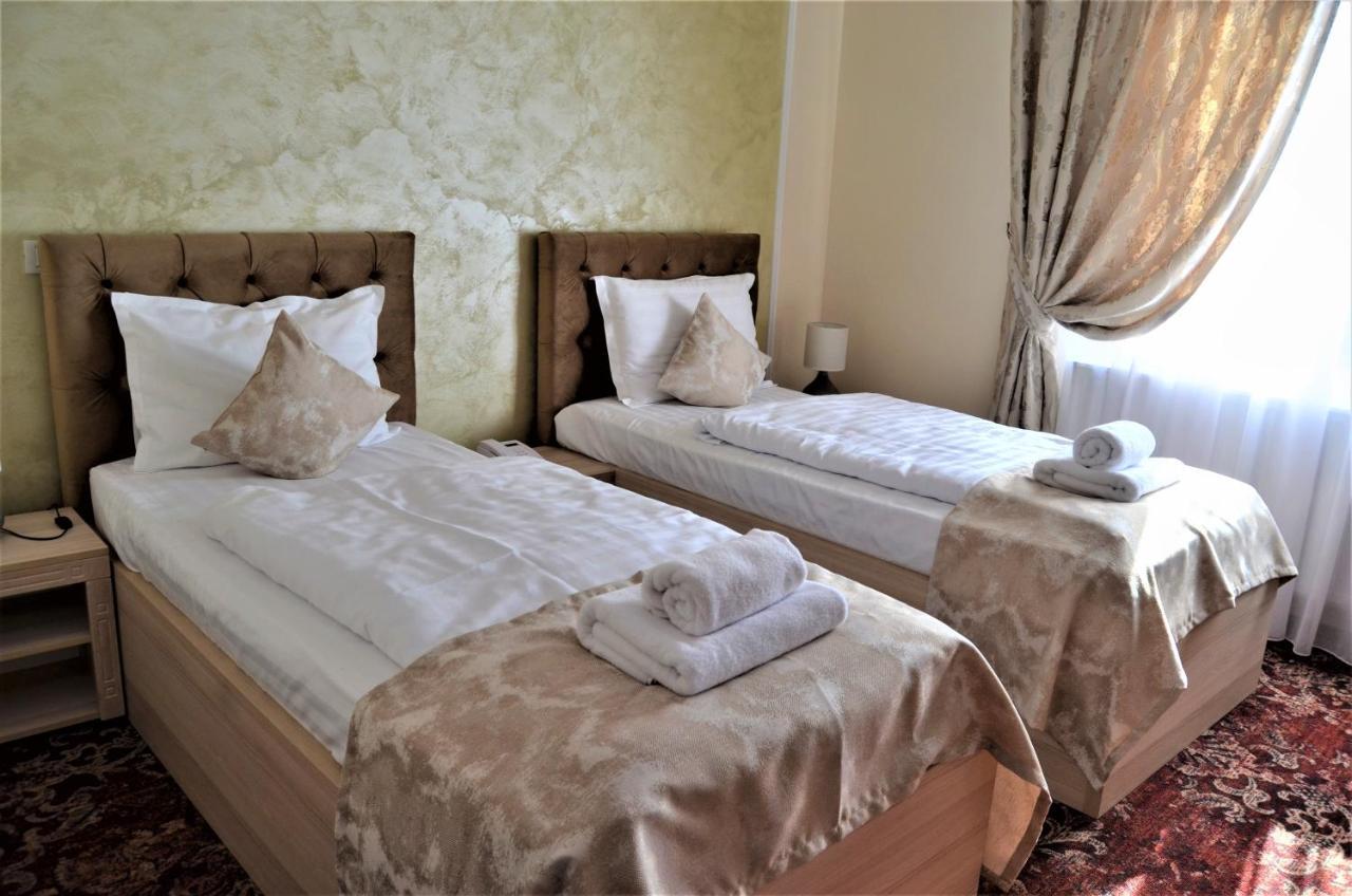 Pensiunea Romeo Resort Focşani المظهر الخارجي الصورة
