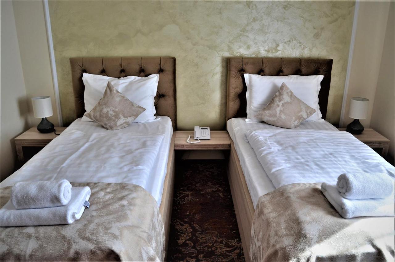Pensiunea Romeo Resort Focşani المظهر الخارجي الصورة