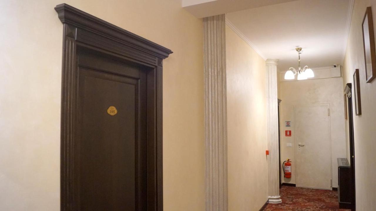 Pensiunea Romeo Resort Focşani المظهر الخارجي الصورة